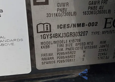 2016 Cadillac Escalade Luxury Collection z USA, uszkodzony, nr VIN 1GYS4BKJ3GR303207